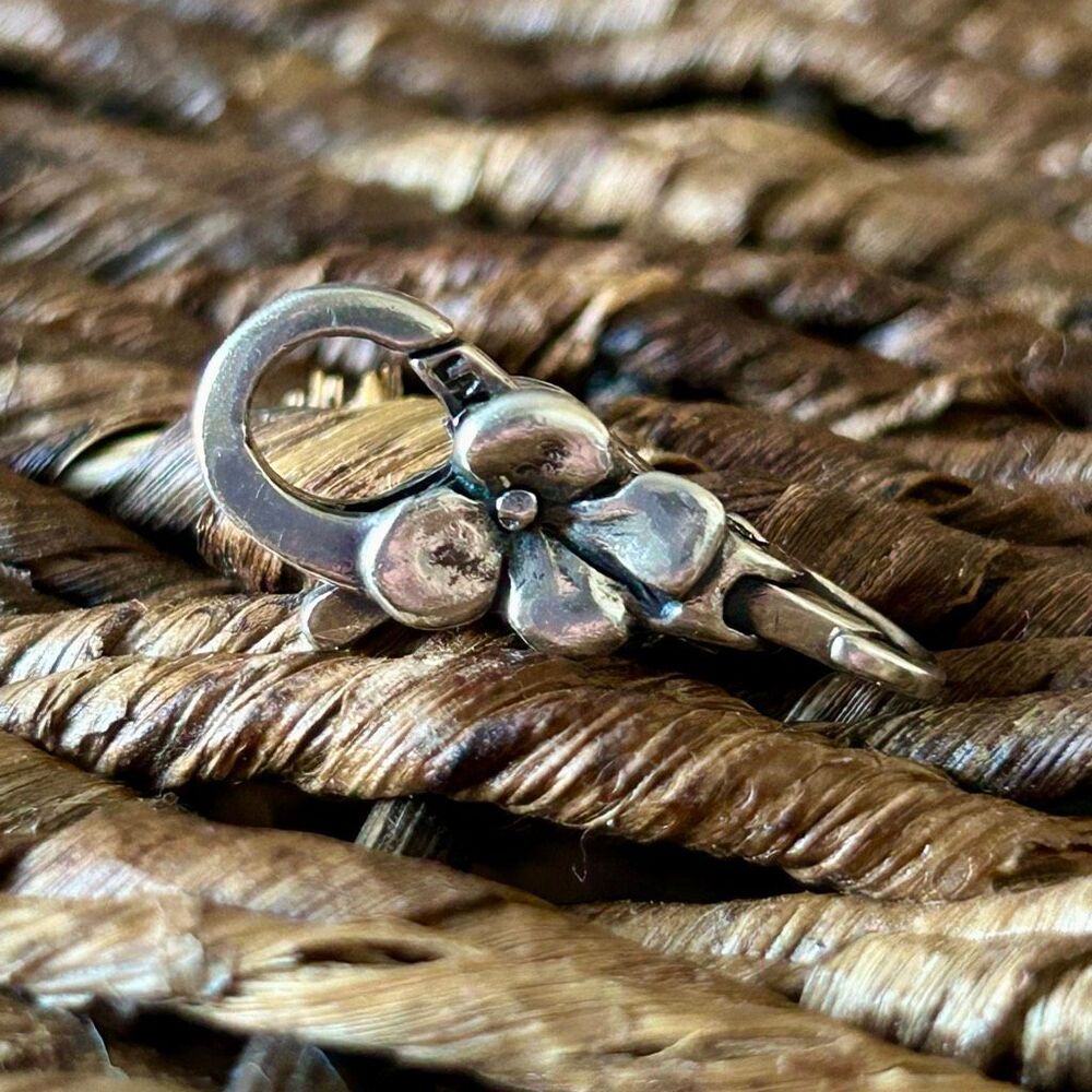 TROLLBEADS Flower Clasp Lock LAA 925S Preowned, Excellent | The Perfect Go-To
